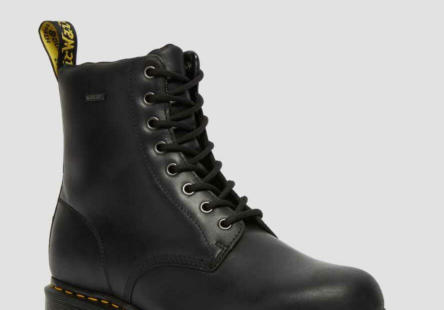 Giày Dr. Martens Nam: Phong Cách Đẳng Cấp Cho Quý Ông