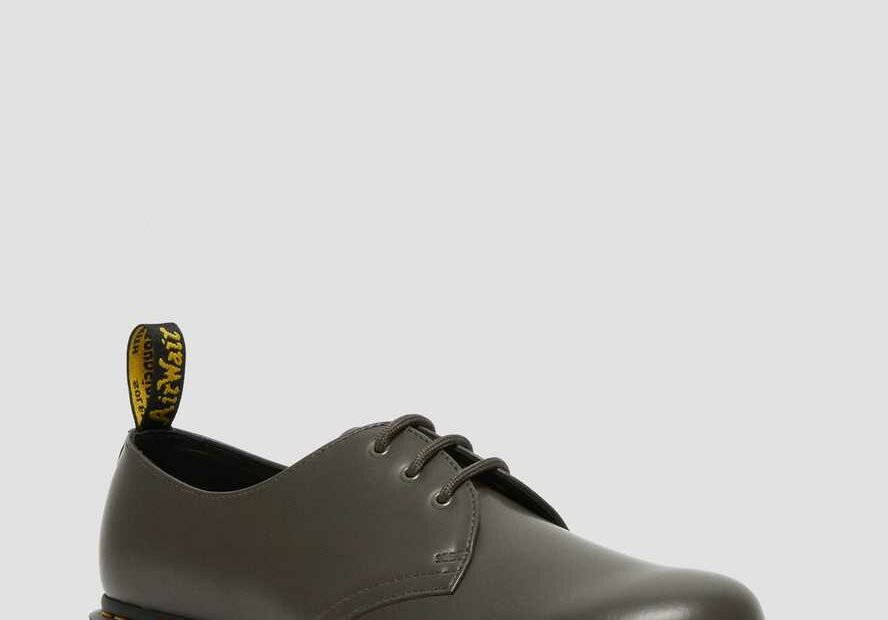 Giày Dr. Martens 1461 Màu Xám: Sự Thanh Lịch Đẳng Cấp