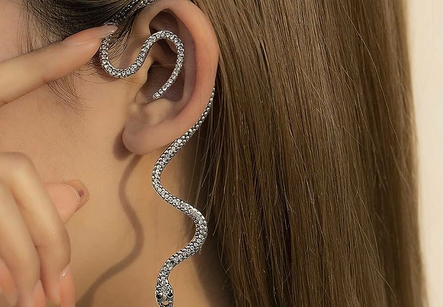Amazon.Com: Xerling Rhinestone Snake Ear Cuff No Piercing Wrap Crawler  Earrings For Women Teen Girls Vintage Retro Snake Hanging Statement Earrings  (Silver) : Clothing, Shoes & Jewelry
