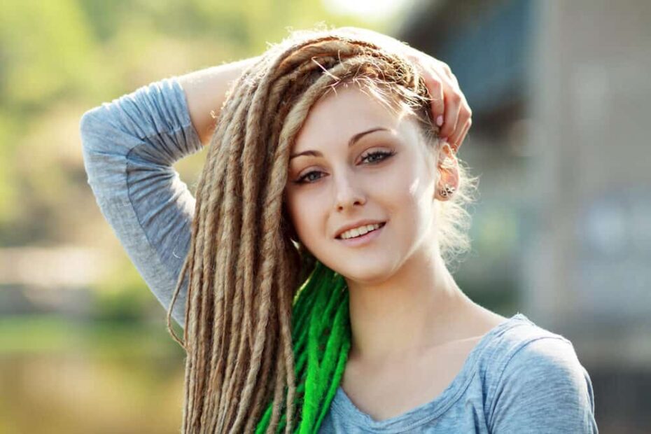 Dreads Trắng Tinh Khôi: Không Dấu Vết Trong Mái Tóc