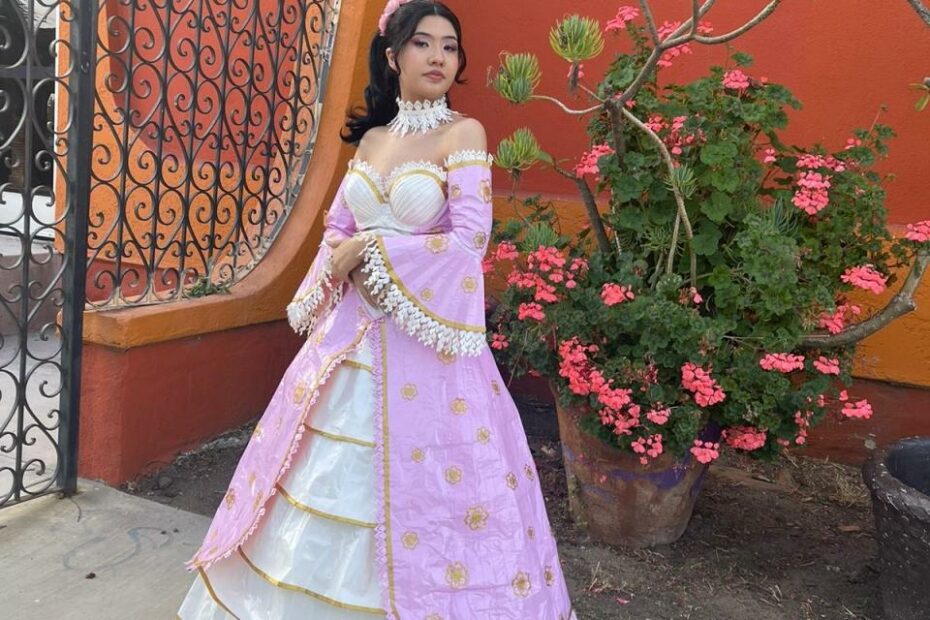 Duct Tape Prom Dress: Bí Quyết Tự Tạo Váy Dự Tiệc Đẹp Từ Băng Dính!