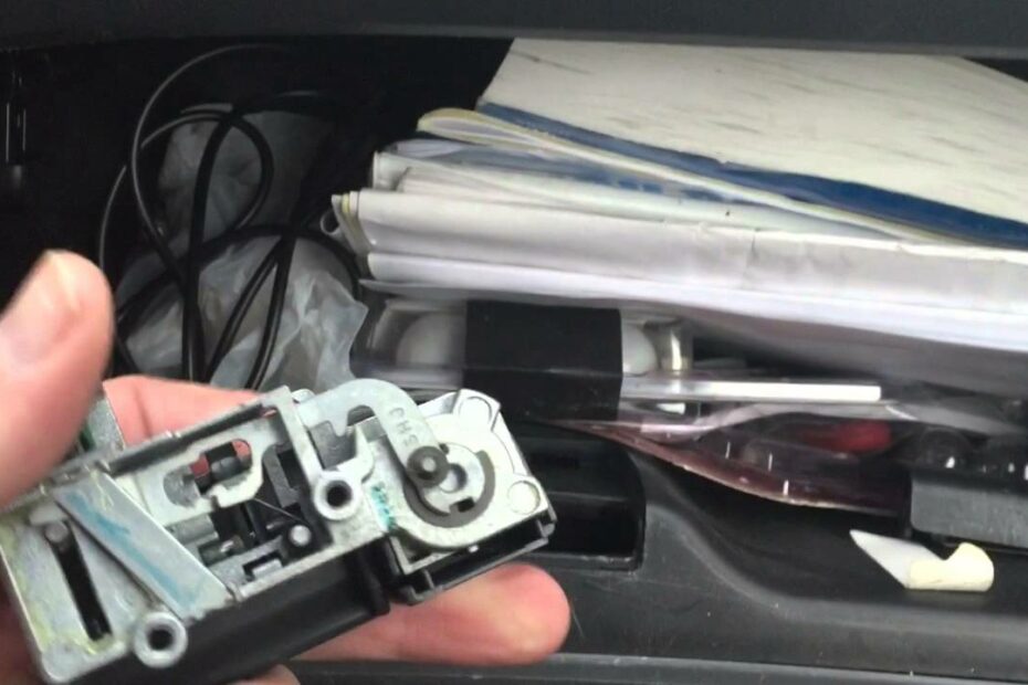 How To Open Locked Glove Box Honda Odyssey