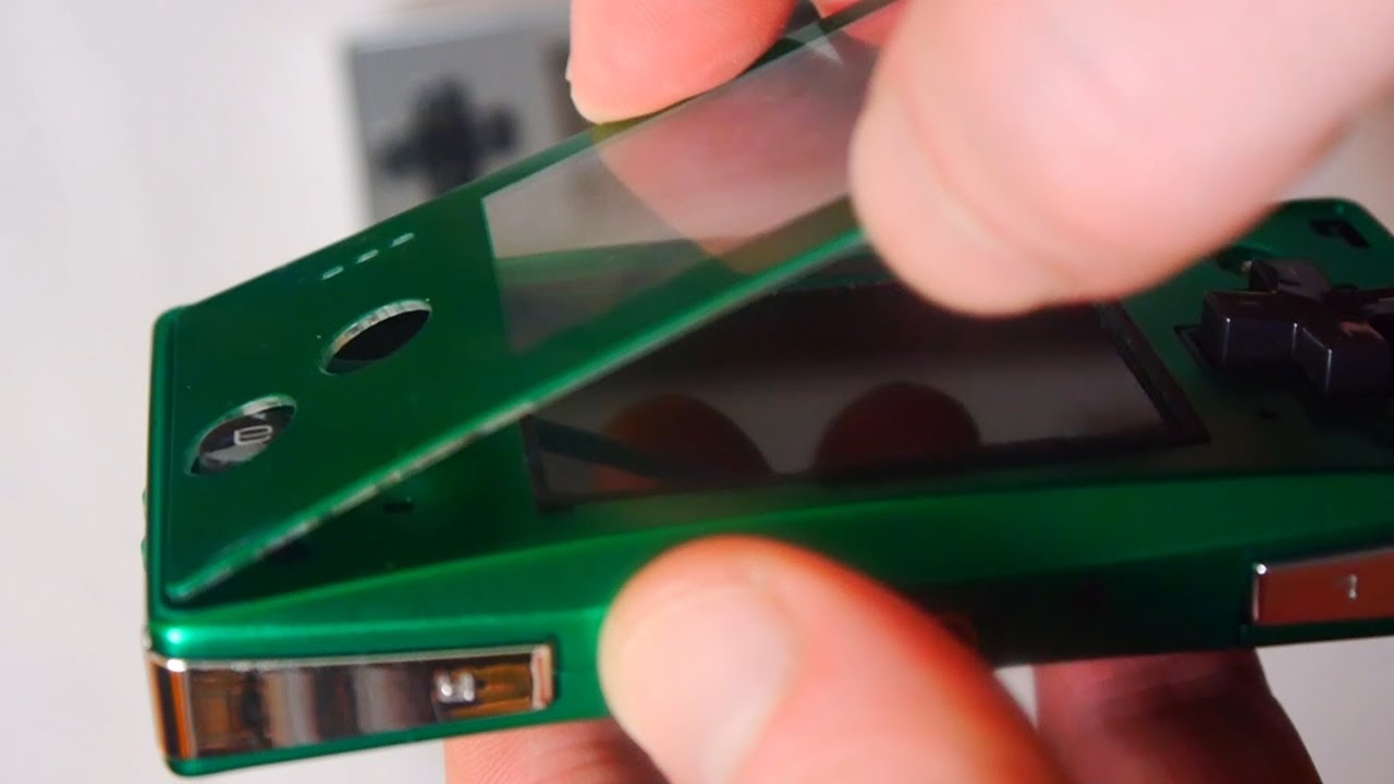 How To Remove Gameboy Micro Faceplate